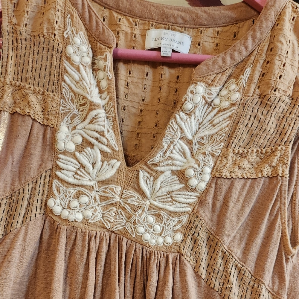 Lucky Brand top